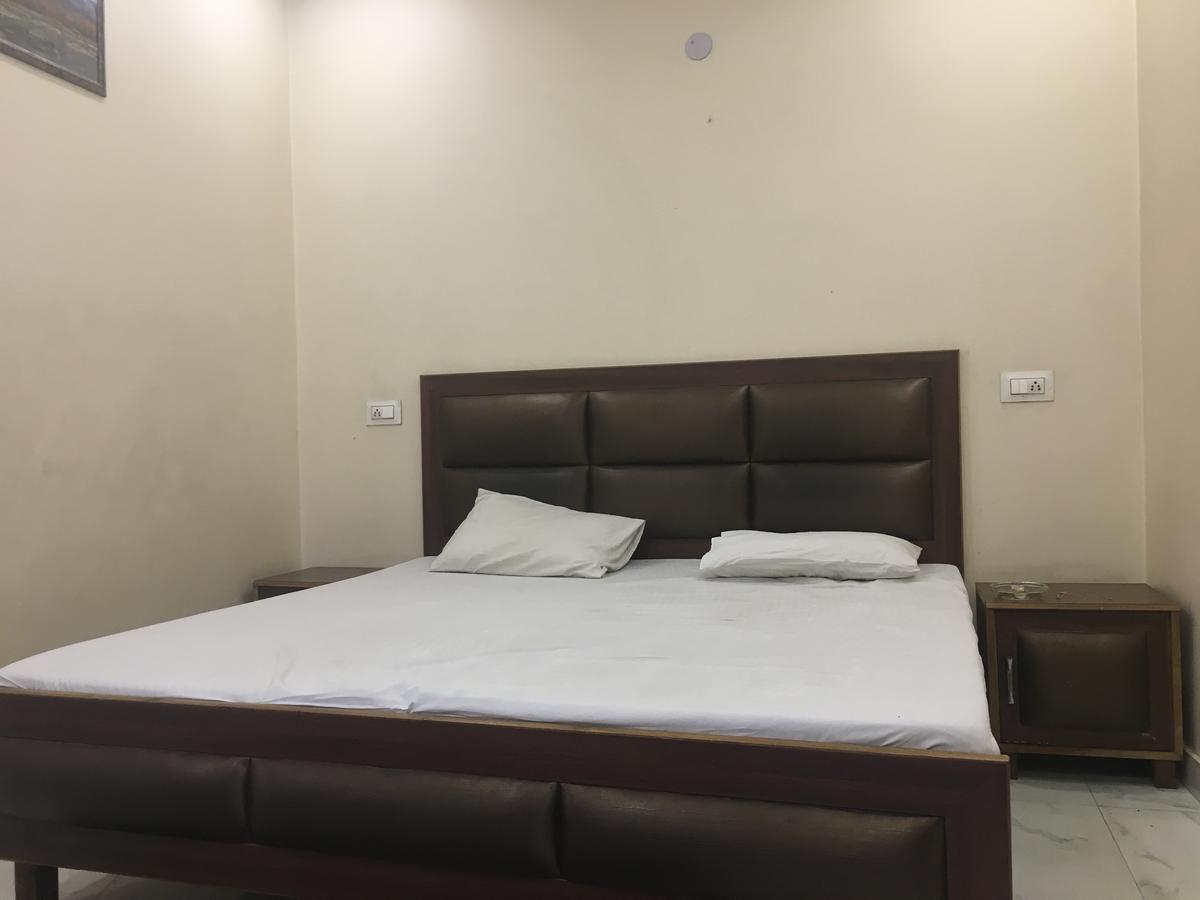 Oyo 12976 Hotel New Fiza Jammu Exterior photo
