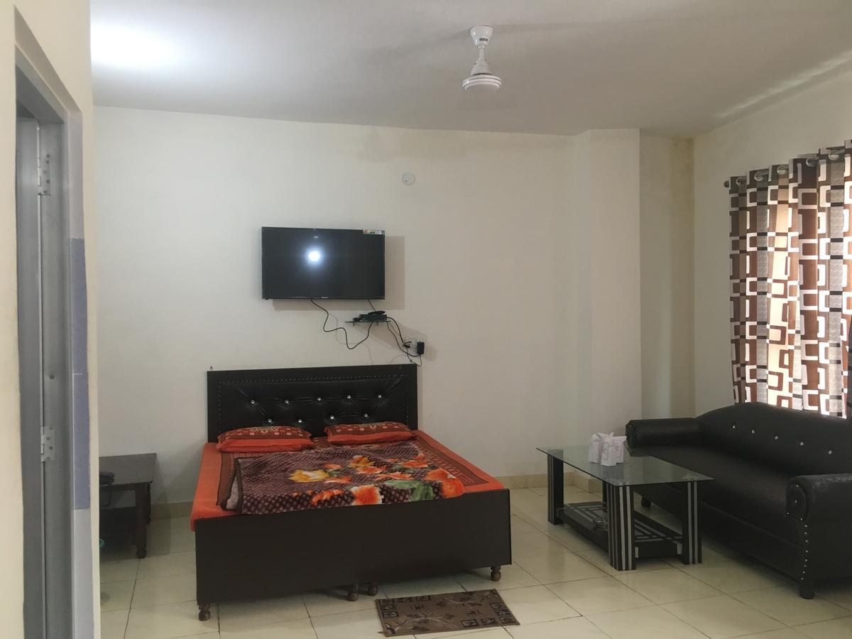 Oyo 12976 Hotel New Fiza Jammu Exterior photo